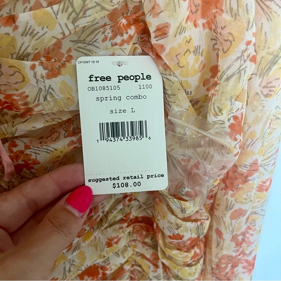 Free People NWT Mabel Ruched Print Blouse Size Large - Picture 9 of 14